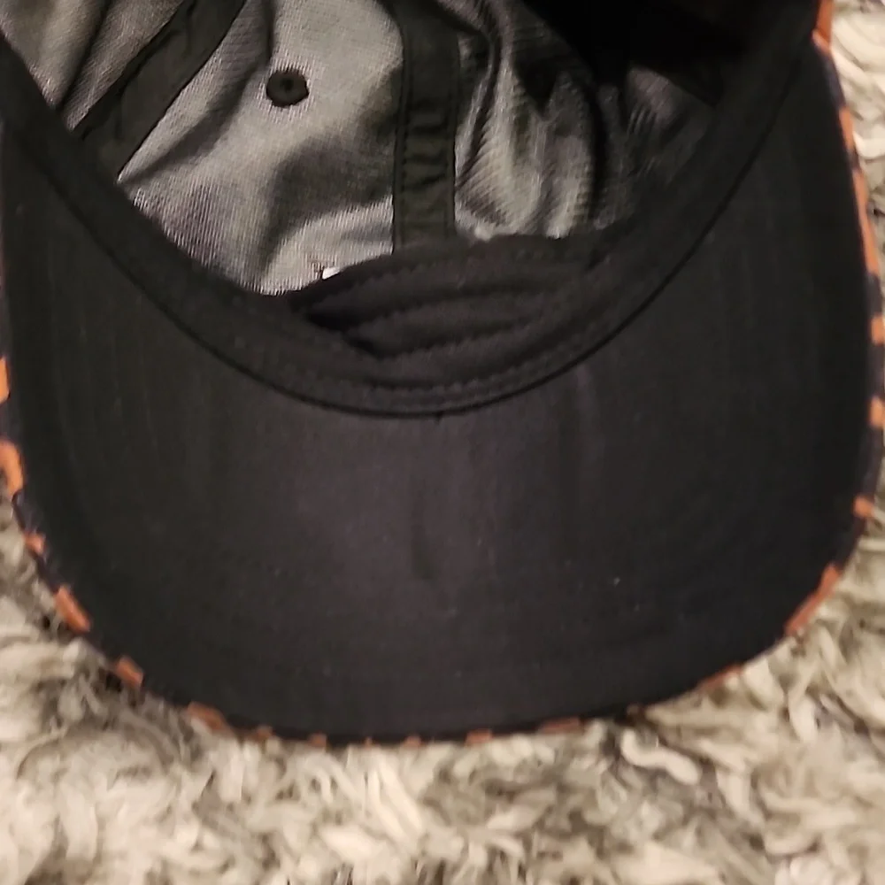 VANS BASKETBALL HAT ANIMAL PRINT BROWN/BLACK ONE SIZE ,PRE-OWNED - Picture 5 of 6